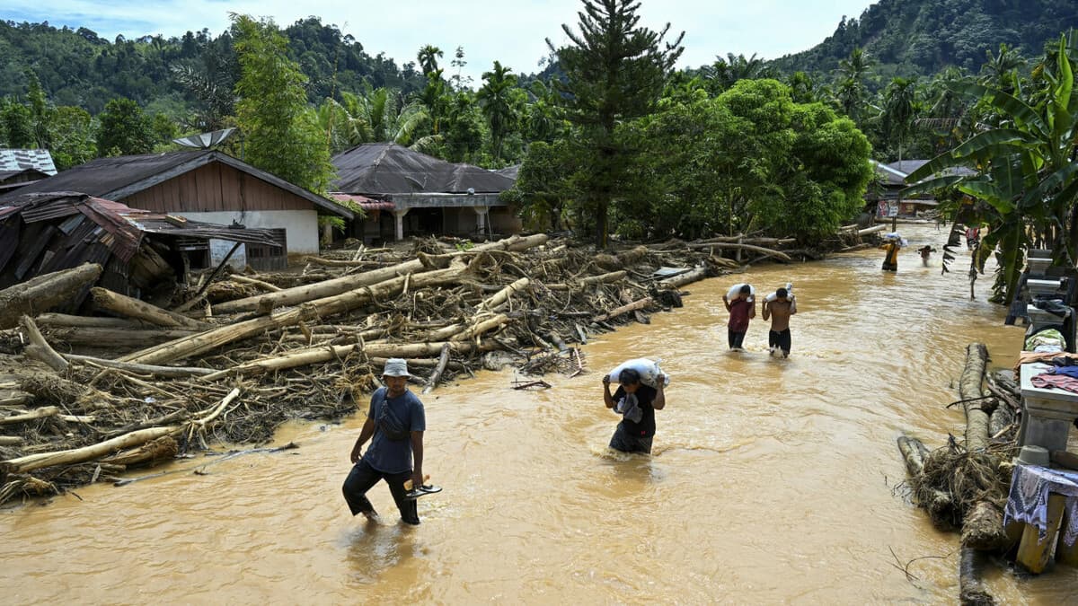 Flood in Sumatra.jpg
