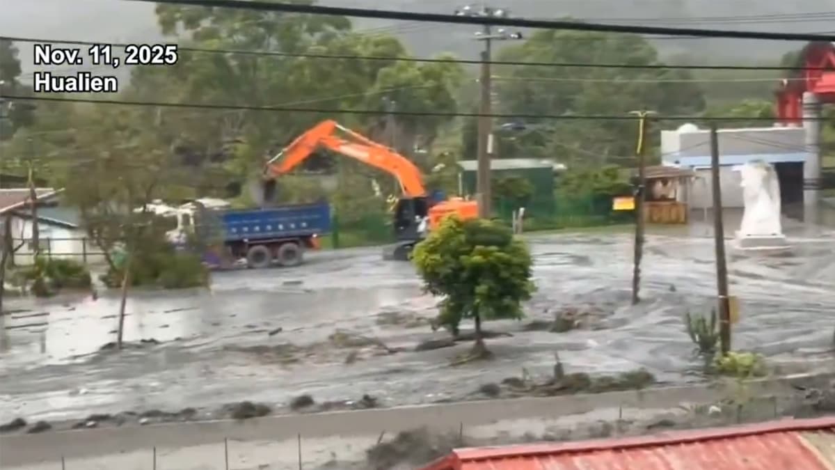 Hualian flood.jpg