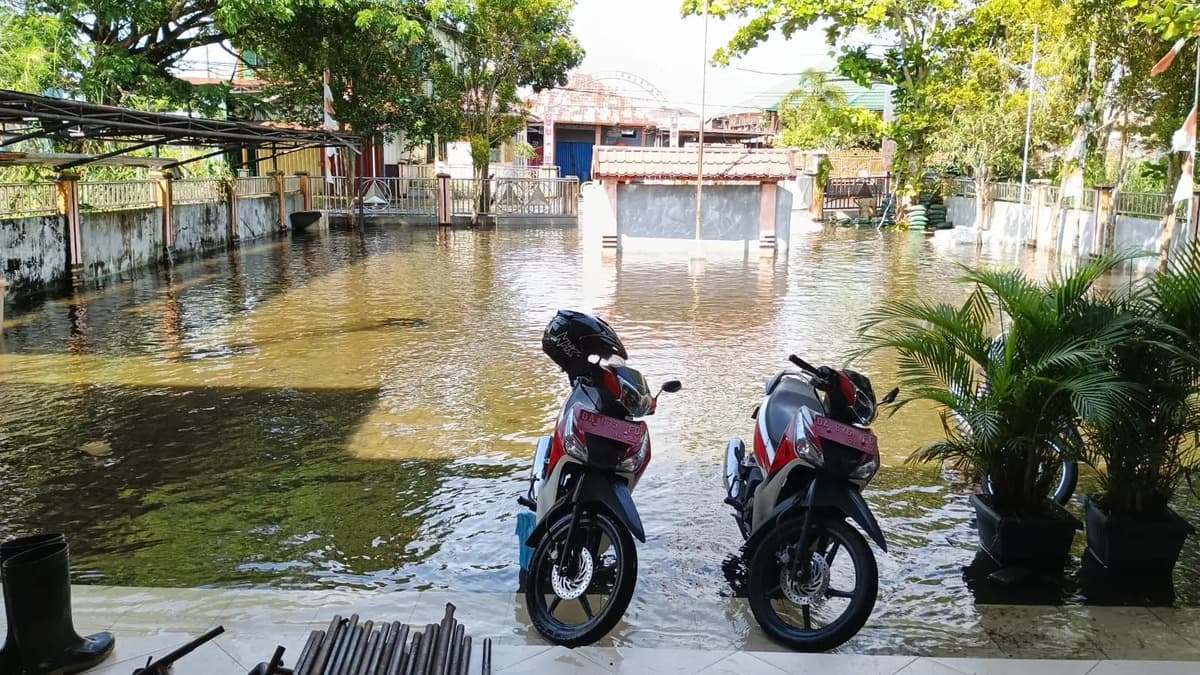 Kalimantan flood.jpg