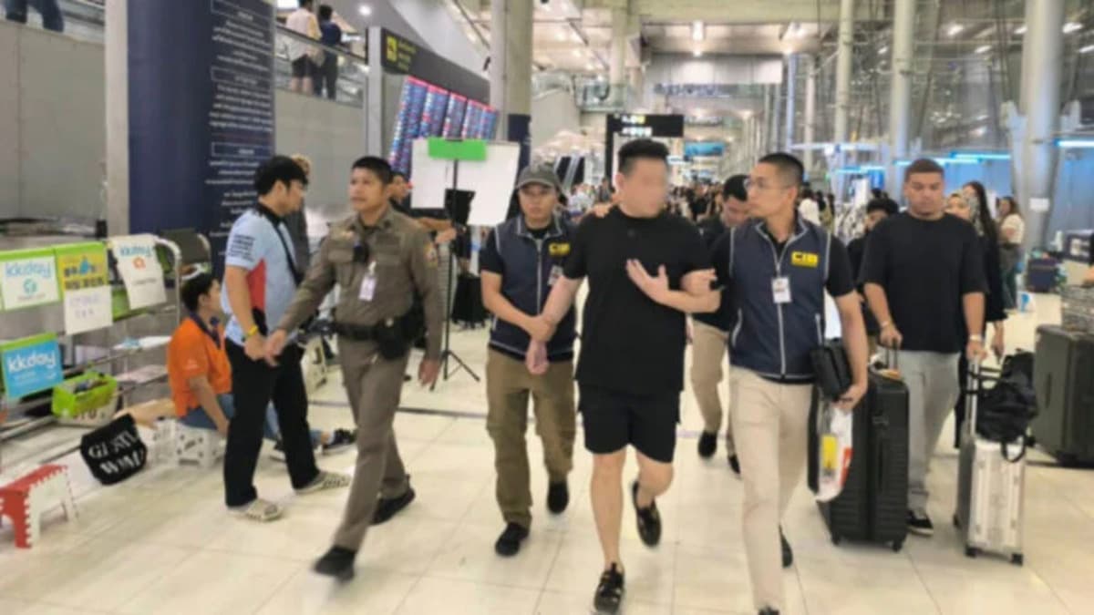 Singaporean traffic.jpg