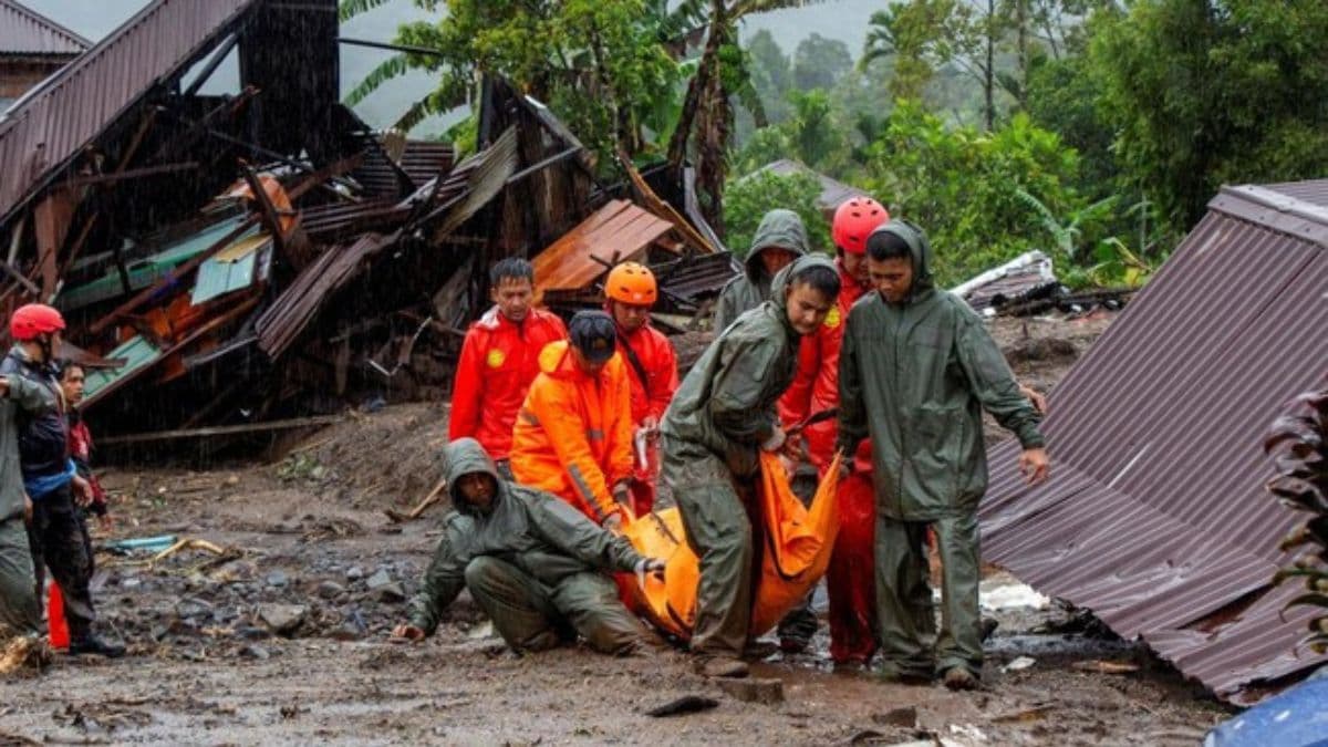 Sumatera flood-death toll.jpg
