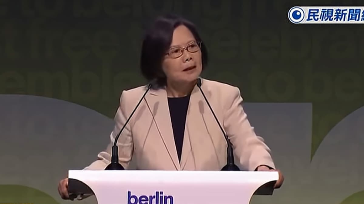 Tsai Ingwen 10 Nov.jpg