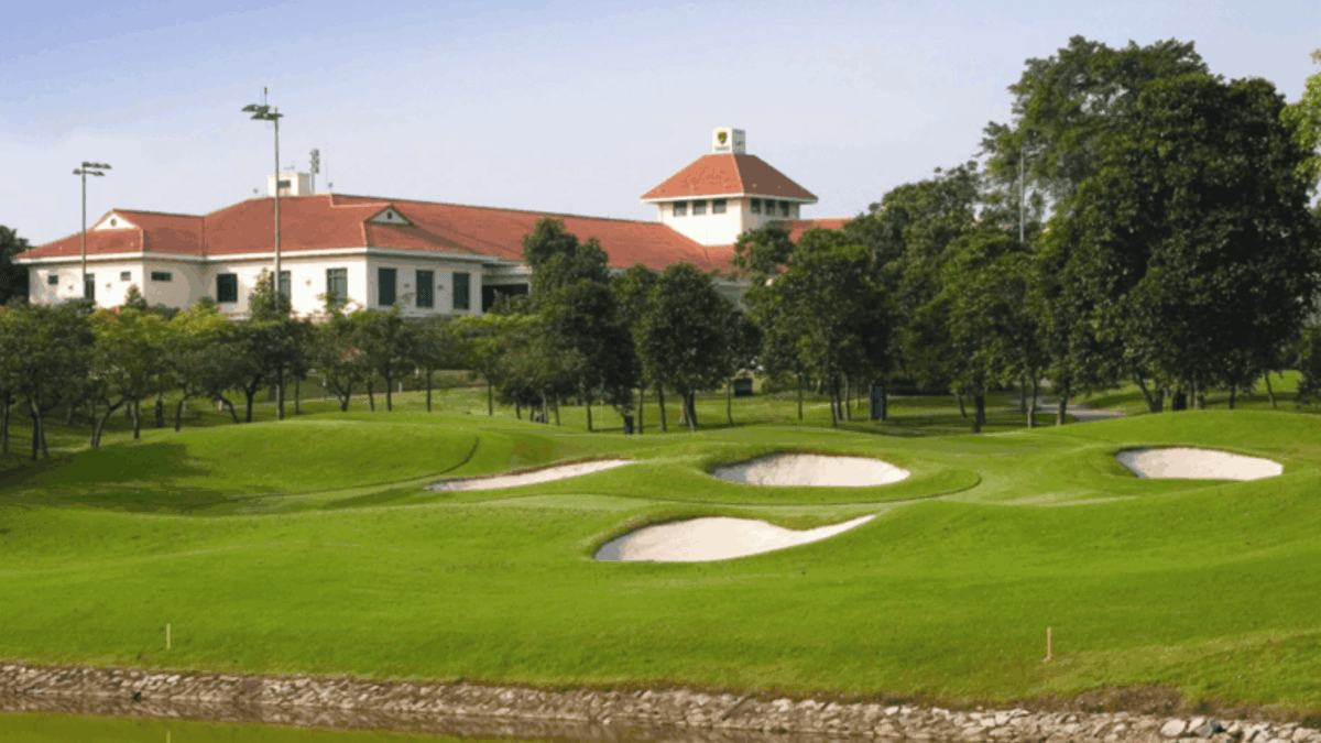 Warren Golf Course.png