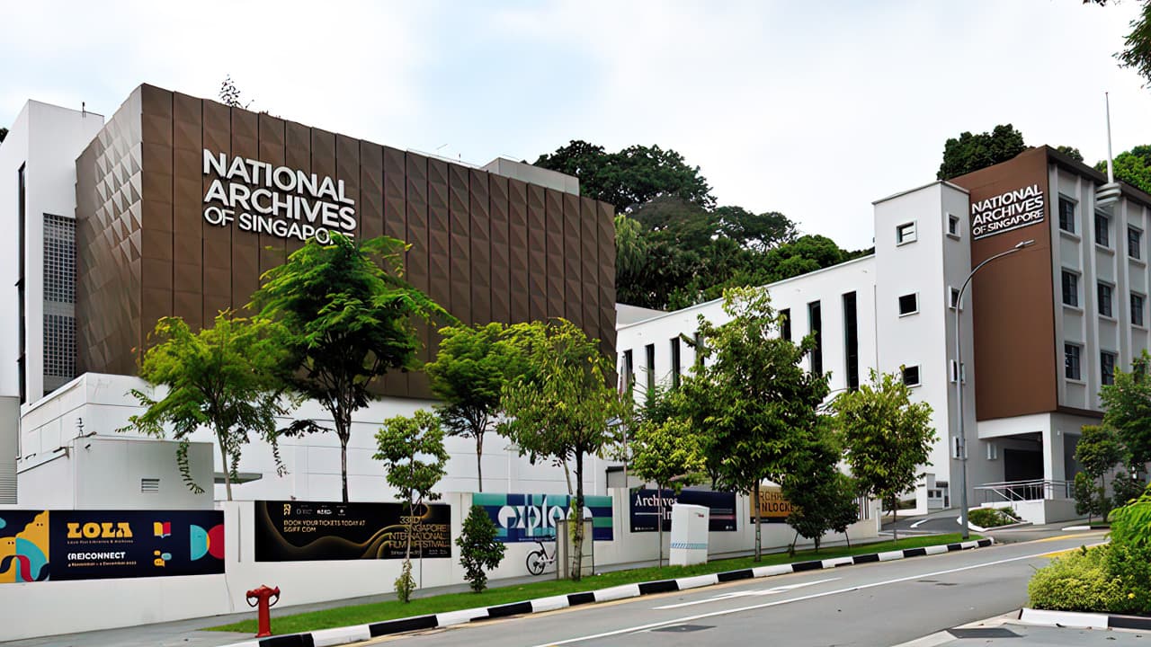 national archives.jpg