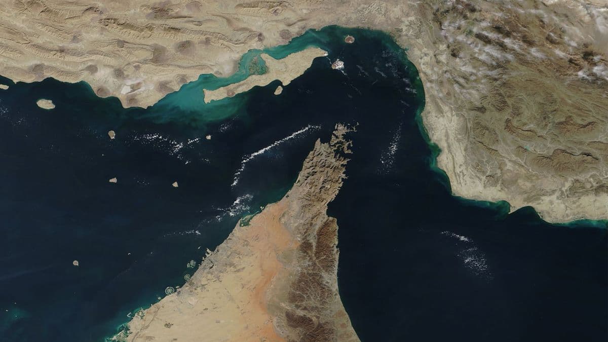 straitofhormuz.jpg