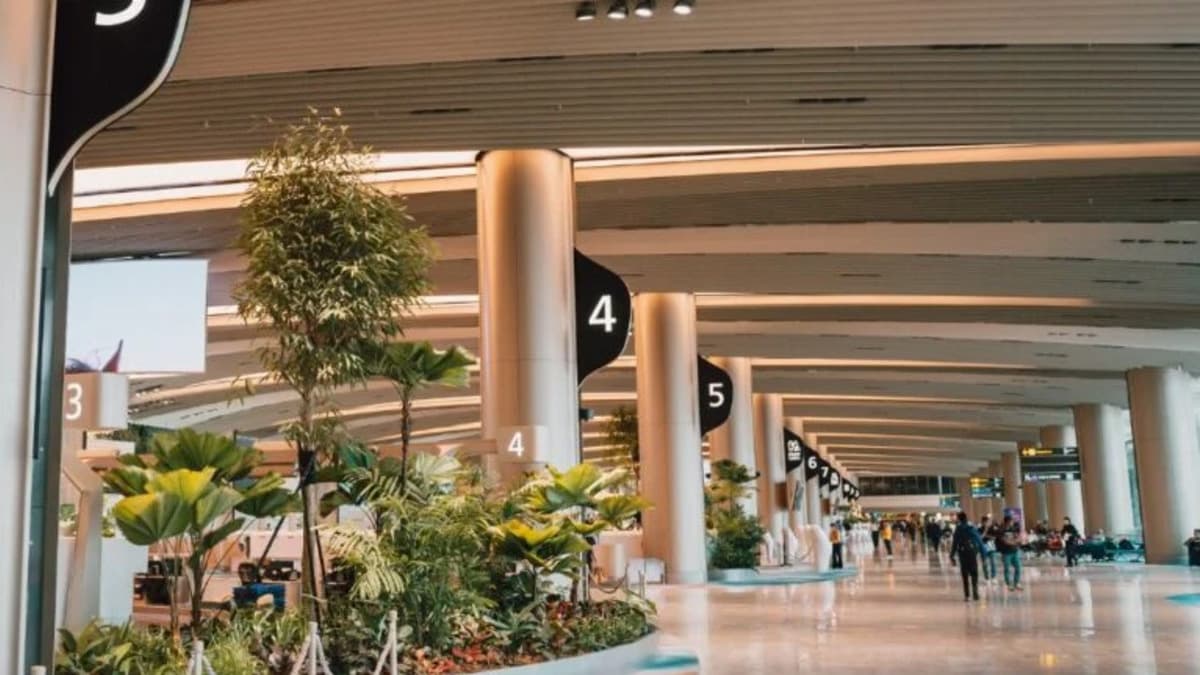 Changi Terminal 2.jpg