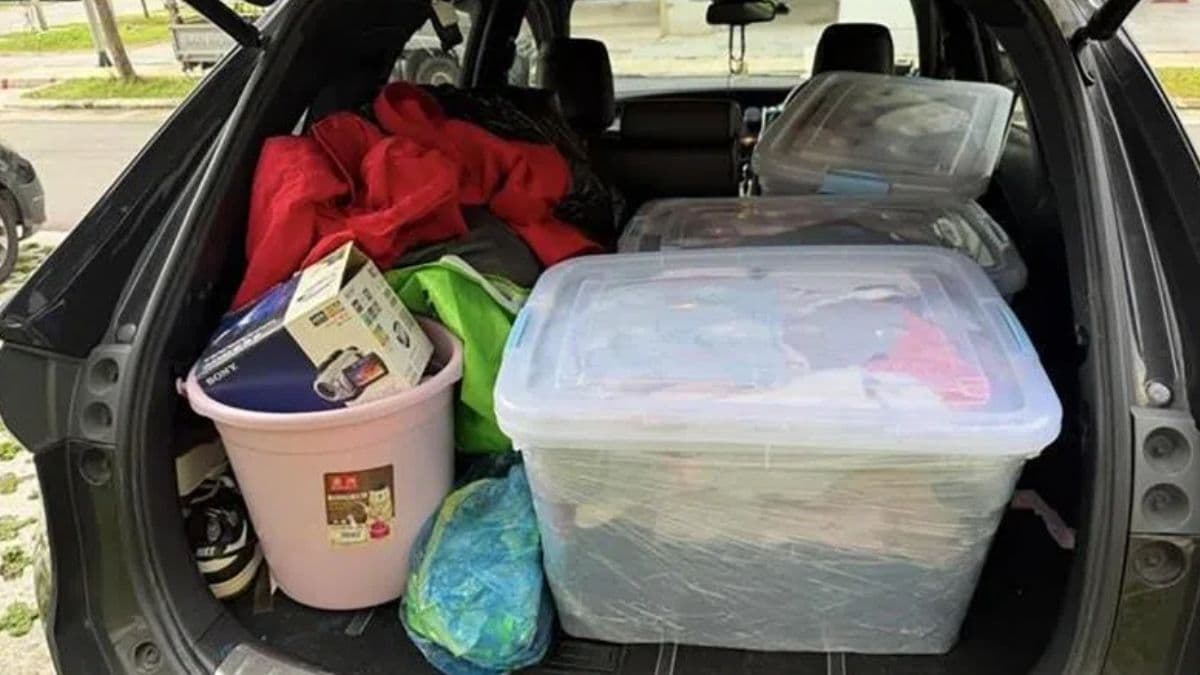 Family forced to sleep in car after renovation dispute over executive HDB flat.jpg