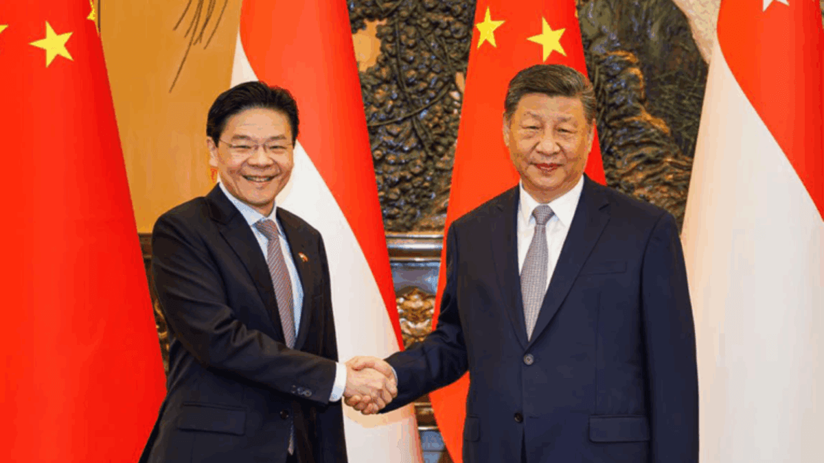 Lawrence Wong-Xi Jinping.png