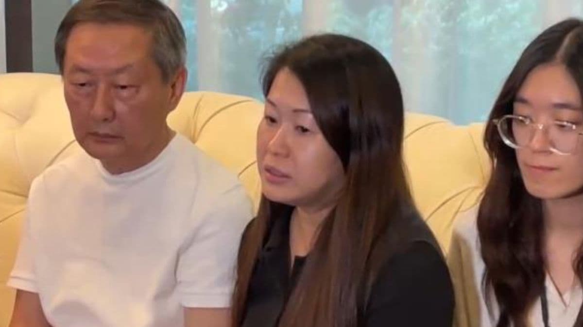 Malaysia mother of the slain SMK Bandar Utama 4 student reveals her daughter was stabbed 200 times, urges an end to false rumors.jpg