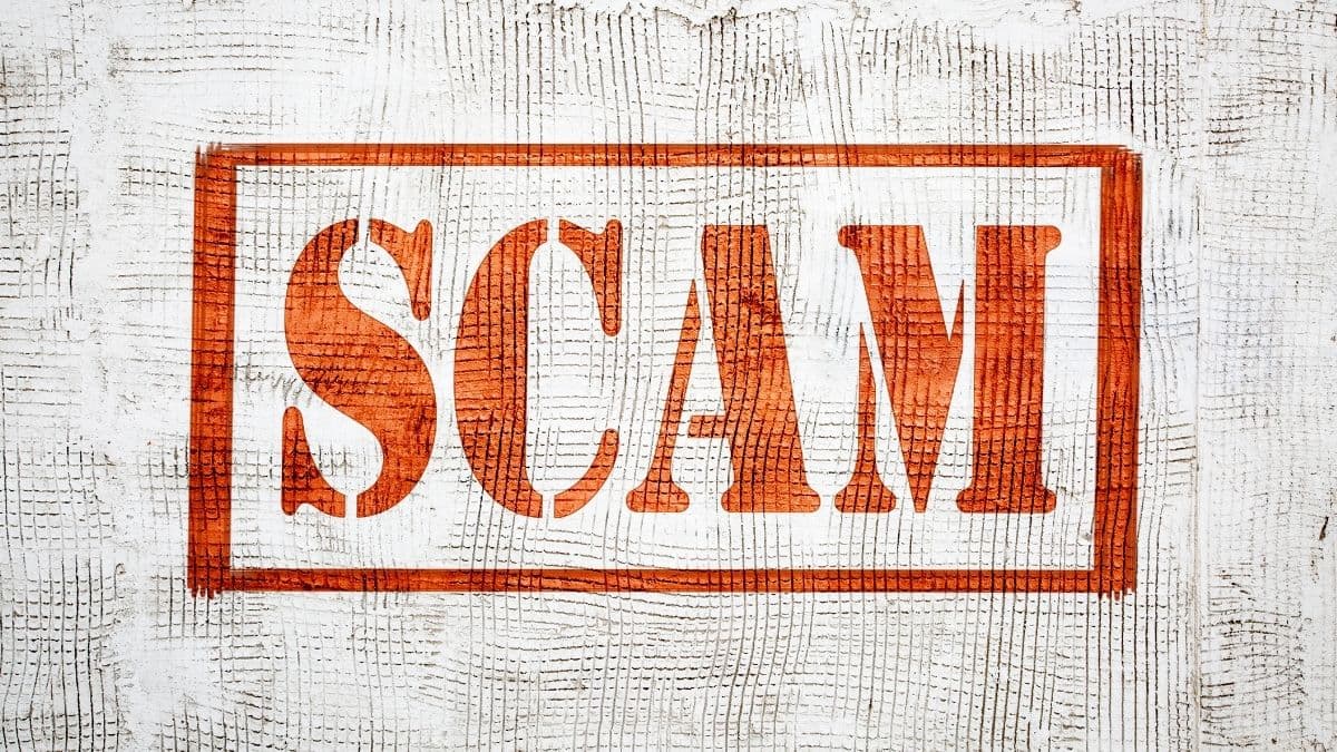 Retired engineer loses RM108,001 after falling for scam recovery service.jpg
