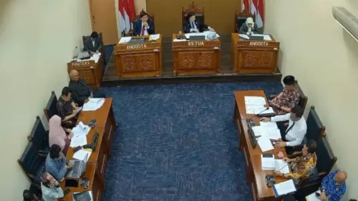 Sidang KIP-Ijazah Joko Widodo.jpg