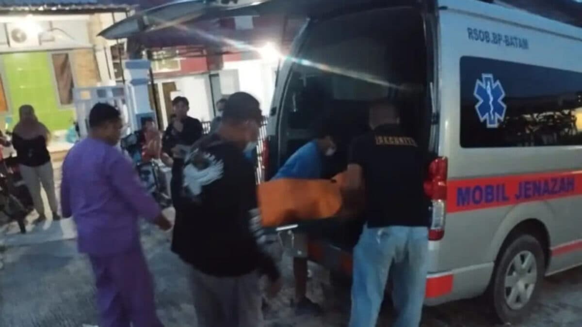 Singaporean's body decomposed.jpg