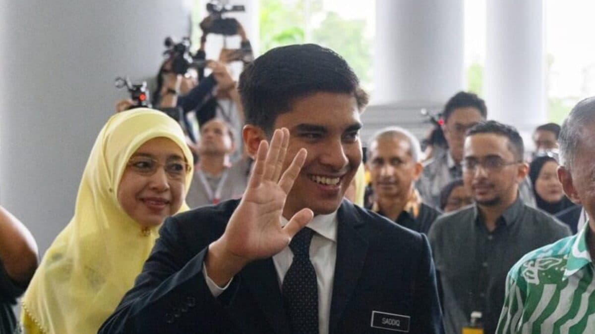 Syed Saddiq.jpg