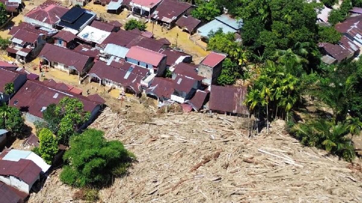 Woods Sumatra Flood.jpg