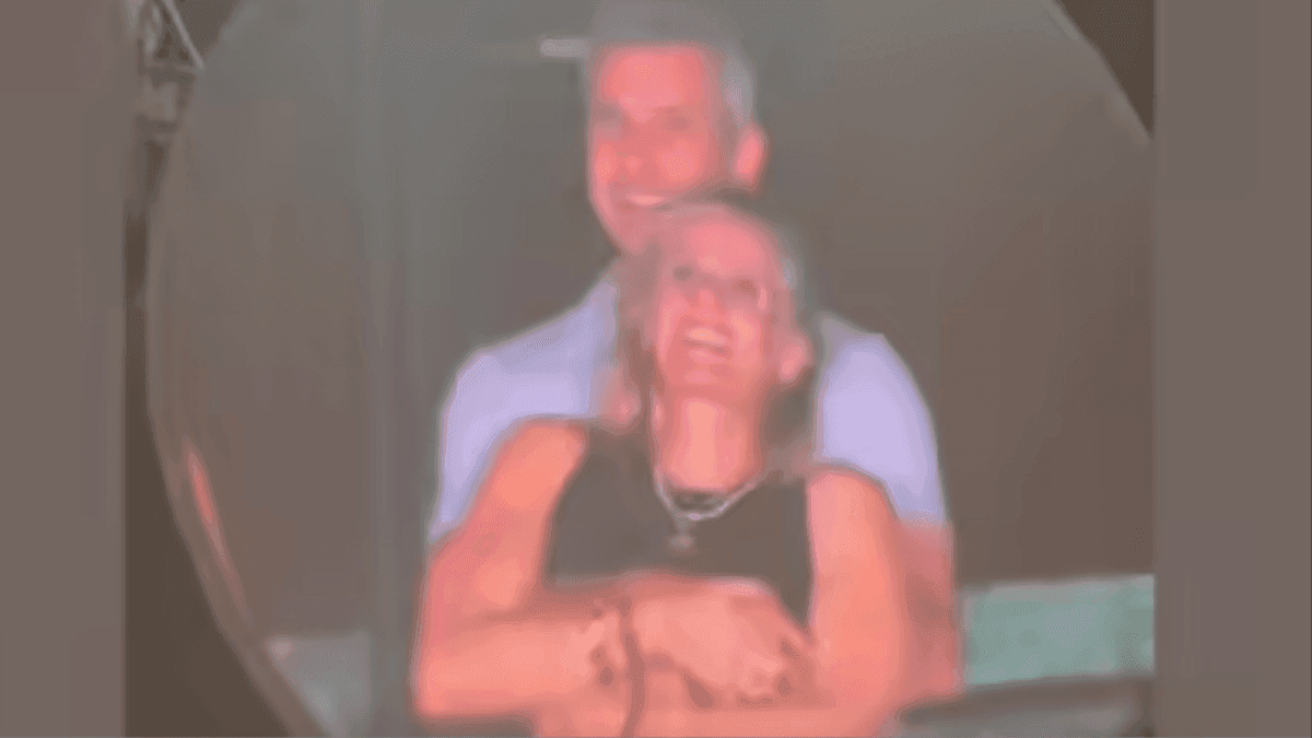 kisscam coldplay.png